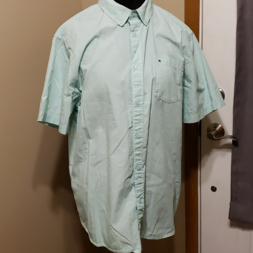 Mint green billabong short sleeve button down